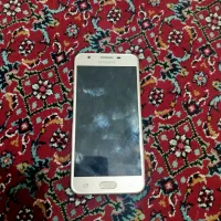 گوشیj5