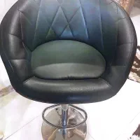 چهار عدد صندلی اپن، جزیره