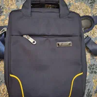 کیف برند LEEZA