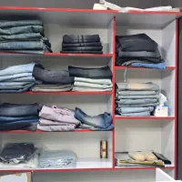 باکس شلوار و کتابخانه