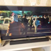 تلویزیون هوشمند ۴۹ اینج با کنترل هوشمند