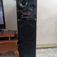 باند مکسدر جفت با صفحه لمسی کنار تلوزیونی با کنترل