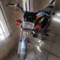 فروش موتور سیکلت کویر سی جی ۱۲۵ صفر کیلومتر