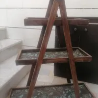 استند چوبی