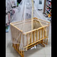 تخت کنار مادر چوبی|اسباب و اثاث بچه|قم, باغ شریفی|دیوار