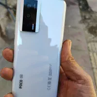 پوکو اف ۵ پرو سالم ۵۱۲ رم ۱۲ با لوازم کامل