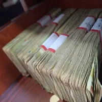 پول نقد 10 هزاری تمیز جهت مراسم و نقدی