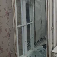 دکوری ویترین سه طبقه آیینه دار