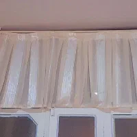 تعدادی ظروف و پرده|ظروف سرو و پذیرایی|رشت, حاجی آباد|دیوار