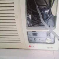 کولر گازی پشت پنجره ای