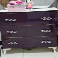 میز کشابی همراه با آینه