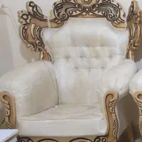 مبل زیبا و تمیز یک ساله خریدیم بخاطرکمبودجا میفروش|مبلمان خانگی و میز عسلی|محمدیه-قزوین, |دیوار