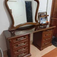 فروش دراور یا میز آرایش جنس چوب در حد نو