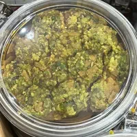 پزنده و گل کن و  گل چین خانوم کار در سوهان پزی