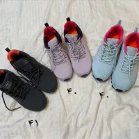 سه عدد کفش زنانه ویکو