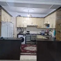 کابینت فلزی در حد نو همراه هود و سینک
