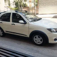 کوئیک r اتومات کرم مشکی (پارس خودرویی)