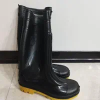 چکمه ایمنی شیما سر پنجه آهنی. ماهشهر