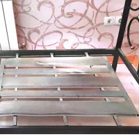 تخت فلزی یک نفر ه