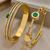 ادمین و مدل خانم طلافروشی (دانشجو هم پذیرش داریم)