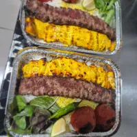 نیازمند آشپز در رستوران پاییز