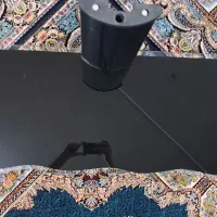 میز تلویزیون شیشه‌ای