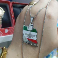 کادوروز مرد|ساعت|قم, ولیعصر|دیوار