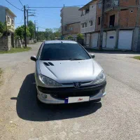 دژو ۲۰۶ اس دی v8