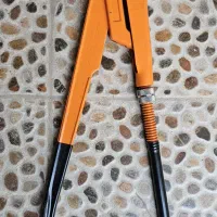 اچار لوله گیر دو دسته ۲ اینچ نو