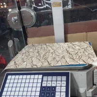 ترازوی لیبل زن خارجی