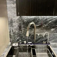 اپارتمان حیاط اختصاصی/در قلب چهار باغ بالا/