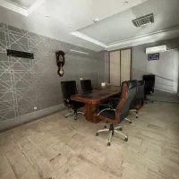 مغازه بر اصلی با بر ۱۵ متر مناسب مشاغل برند|اجارهٔ مغازه و غرفه|کرج, گلشهر|دیوار