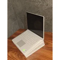 سرفیس بوک ۲ با پردازنده i7 نسل 8 با 2 گیگ گرافیک