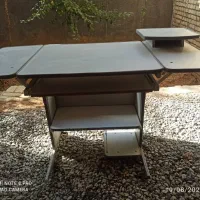 فروش میز کامپیوتر و  یک عدد دراور