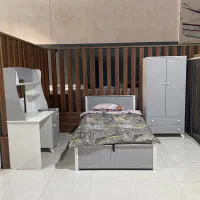 سرویس و تخت خواب ۱۲۰ مدرن پلین با کمد و میز تحریر