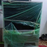 در وردی و پنچره سلاح سنگین.|تلویزیون و پروژکتور|فومن, |دیوار