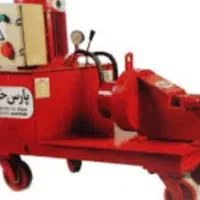 خاموت زن و قیچی