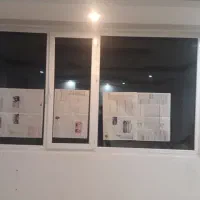3 عدد پنجره دوجداره کامل و فروش ۲ درب سرویس (چوبی)|مصالح و تجهیزات ساختمان|کرج, کوی کارمندان شمالی|دیوار
