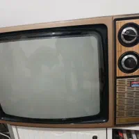 تلویزیون قدیمی ورادیوظبط درحدنو