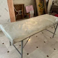 تخت ماساژ با پایه تاشو
