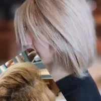 کراتین و رنگ و لایت و فر تخصصی مو