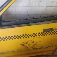 در سمند و پراید تاکسی