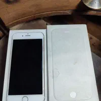 گوشی اوراقی ‌. آیفون 6