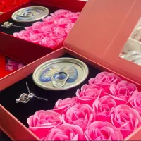 گردنبند مروارید عشق + پک گل رز معطر