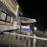 اجاره ویلا استخر رو باز رو جنگل تراس دلنشین 102|اجارهٔ کوتاه‌مدت ویلا و باغ|شفت, |دیوار