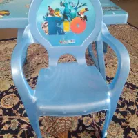 میز و صندلی|تخت و صندلی بچه|صحنه, |دیوار