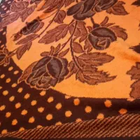 سه عدد پتو و رختخواب