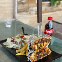 سالن کار شیفت شب