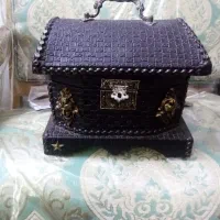 صندوق با قفل وکاربرات موتور