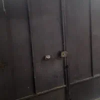 درحیاط دو لنگه قدیمی سنگین